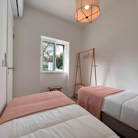 W/ Heated Pool, By Timecooler * Cascais